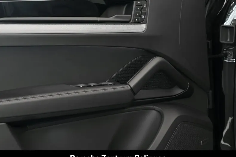 Porsche Cayenne din 2024 cu 23.186 km - oferta POR142099 - foto 13