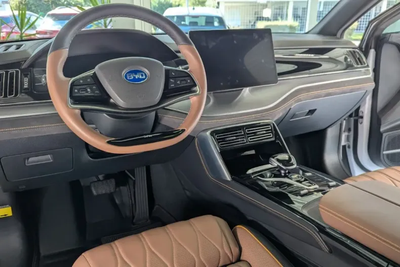 BYD TANG din 2023 cu 15.000 km - oferta BYD142112 - foto 7