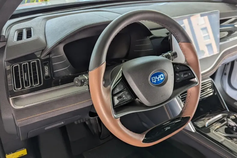 BYD TANG din 2023 cu 15.000 km - oferta BYD142112 - foto 10