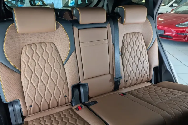 BYD TANG din 2023 cu 15.000 km - oferta BYD142112 - foto 15