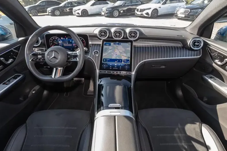 Mercedes-Benz GLC 200 din 2024 cu 13.007 km - oferta MER142126 - foto 5