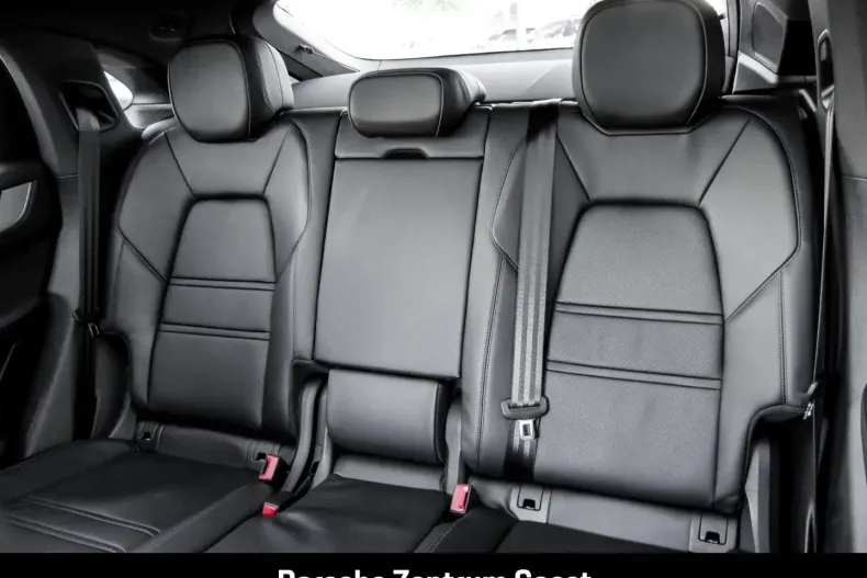 Porsche Cayenne din 2023 cu 12.900 km - oferta POR142131 - foto 16