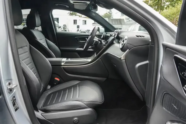 Mercedes-Benz GLC 200 din 2025 cu 9.300 km - oferta MER142134 - foto 7