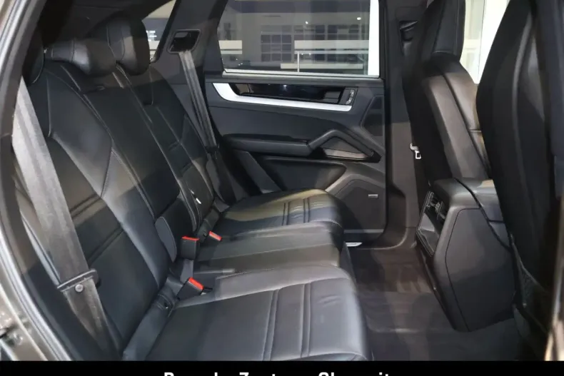 Porsche Cayenne din 2024 cu 29.990 km - oferta POR142135 - foto 8