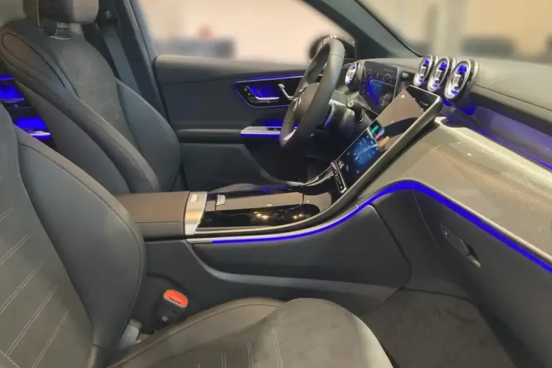 Mercedes-Benz GLC 220 din 2024 cu 3.962 km - oferta MER142138 - foto 8