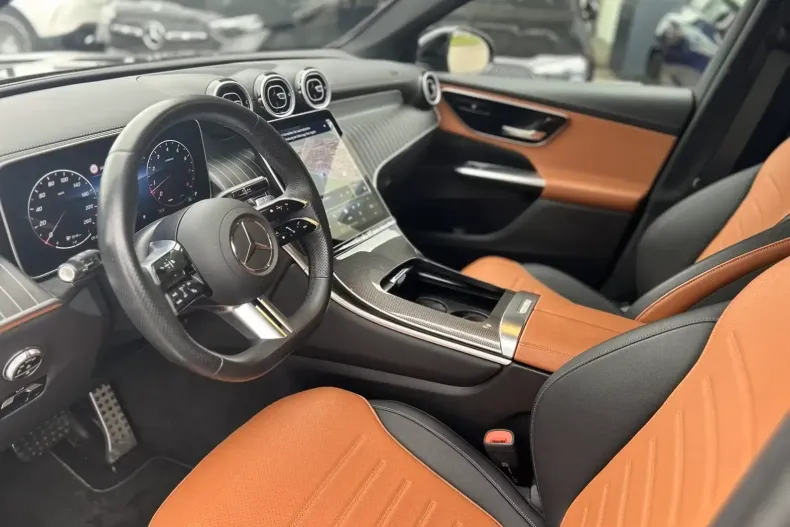 Mercedes-Benz GLC 200 din 2024 cu 17.118 km - oferta MER142142 - foto 9