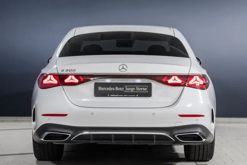 Mercedes-Benz E 200 din 2024 cu 9.233 km - oferta MER142155 - foto 6