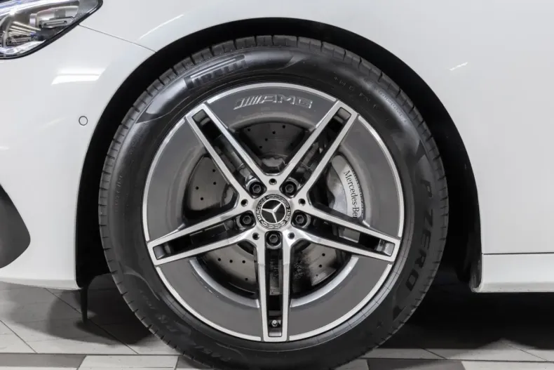 Mercedes-Benz E 200 din 2024 cu 9.233 km - oferta MER142155 - foto 7