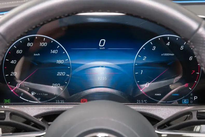 Mercedes-Benz E 200 din 2024 cu 9.233 km - oferta MER142155 - foto 19