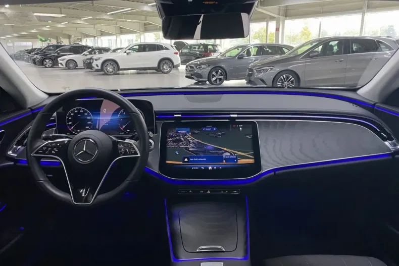 Mercedes-Benz E 220 din 2024 cu 11.507 km - oferta MER142156 - foto 8