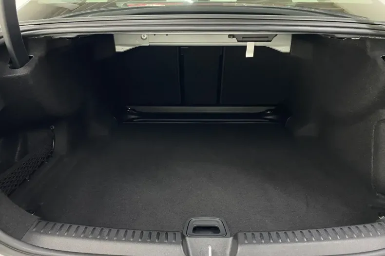 Mercedes-Benz E 220 din 2024 cu 11.507 km - oferta MER142156 - foto 14