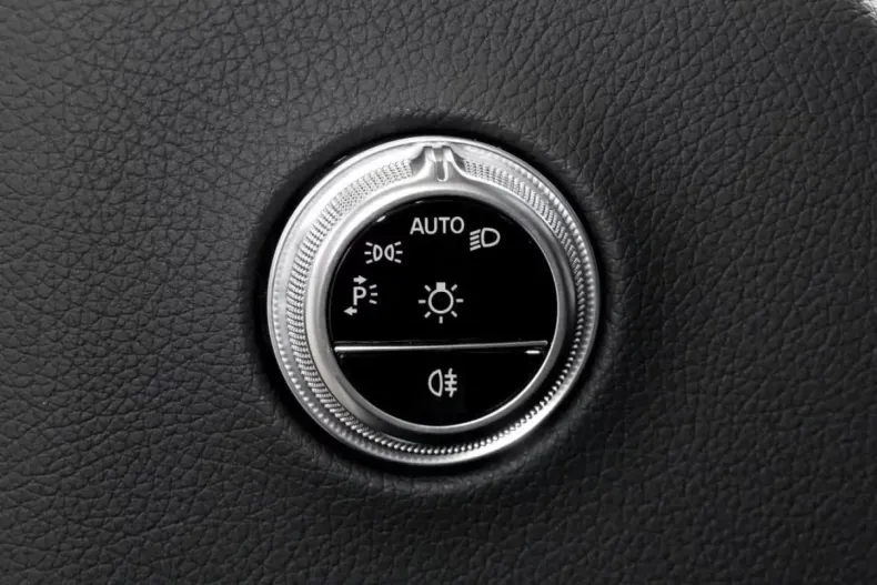 Mercedes-Benz GLC 200 din 2025 cu 12.689 km - oferta MER142157 - foto 14