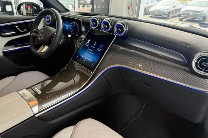 Mercedes-Benz GLC 200 din 2025 cu 13.000 km - oferta MER142162 - foto 7