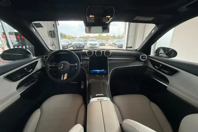 Mercedes-Benz GLC 200 din 2025 cu 13.000 km - oferta MER142162 - foto 8