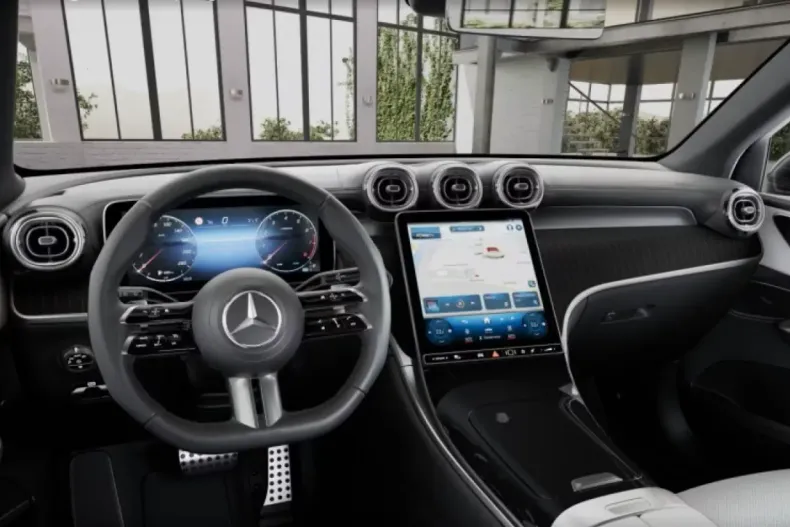 Mercedes-Benz GLC 200 din 2025 cu 10.179 km - oferta MER142164 - foto 4