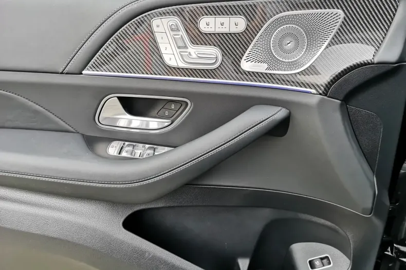 Mercedes-Benz GLE 63 AMG din 2024 cu 18.500 km - oferta MER142167 - foto 27