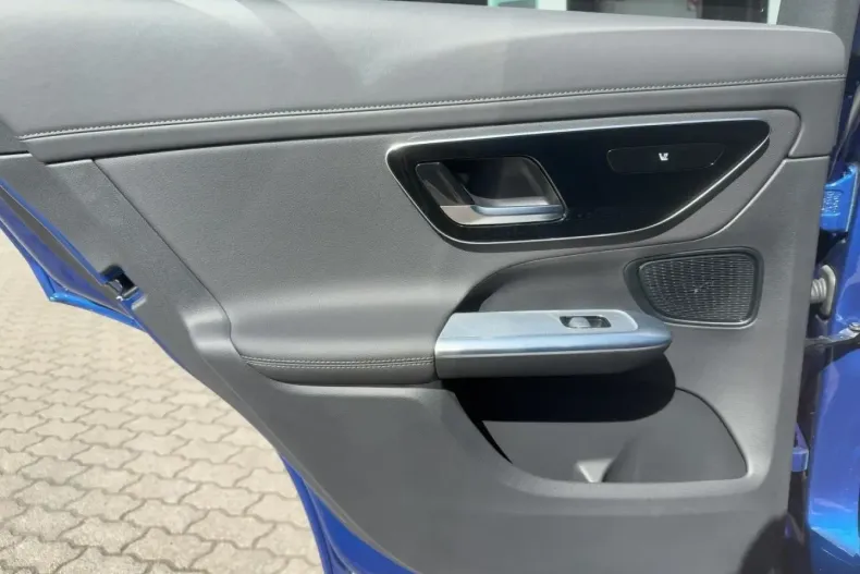 Mercedes-Benz GLC 220 din 2024 cu 15.650 km - oferta MER142173 - foto 15