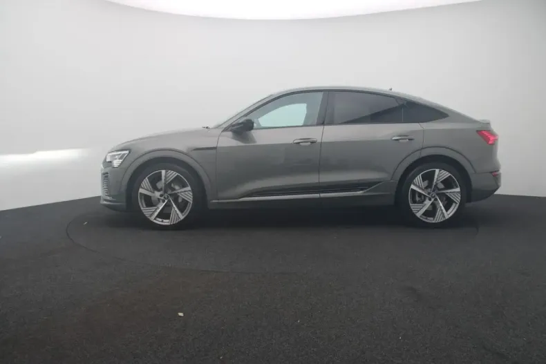 Audi Q8 din 2023 cu 29.683 km - oferta AUD142190 - foto 2