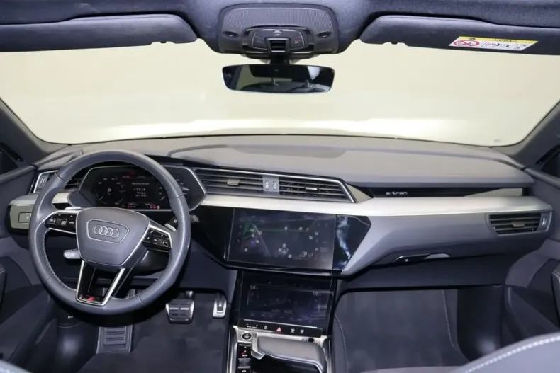Audi Q8 din 2023 cu 29.683 km - oferta AUD142190 - foto 13