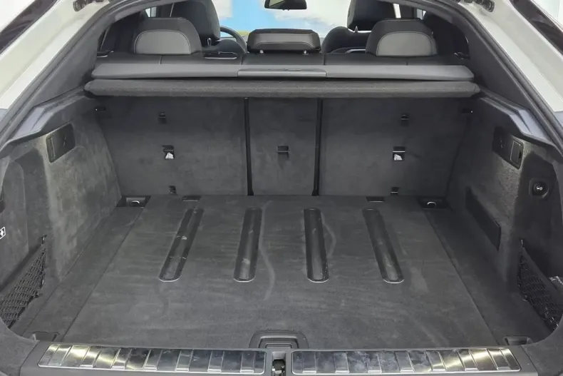 BMW X6 din 2025 cu 5.888 km - oferta BMW142195 - foto 3