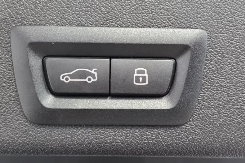 BMW X6 din 2025 cu 5.888 km - oferta BMW142195 - foto 4