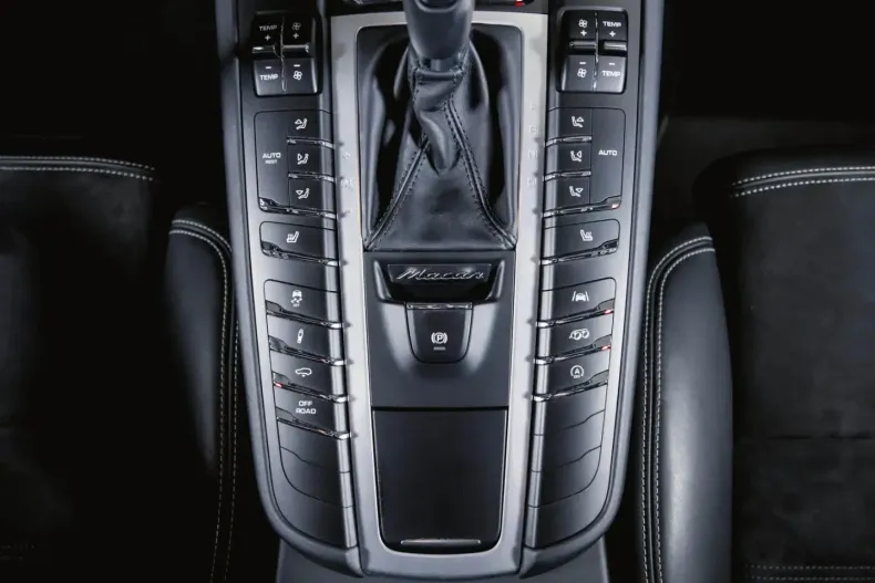 Porsche Macan din 2021 cu 65.500 km - oferta POR142197 - foto 21