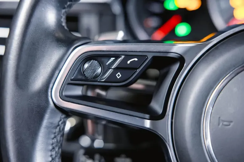 Porsche Macan din 2021 cu 65.500 km - oferta POR142197 - foto 33