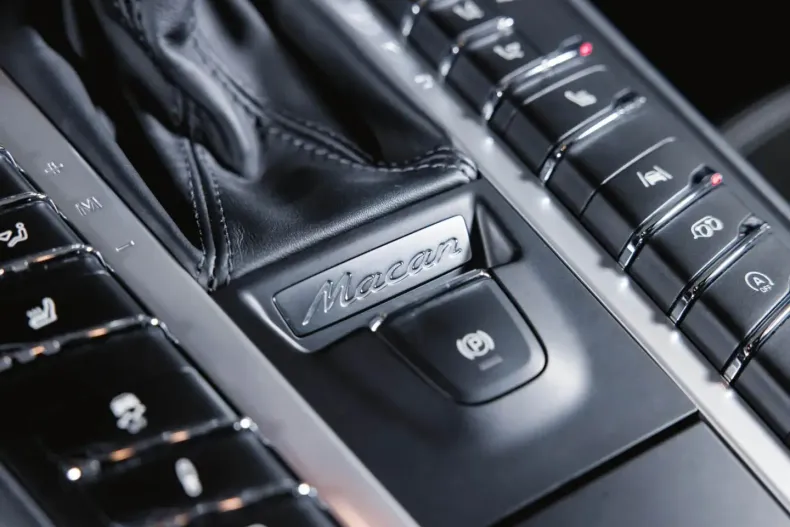 Porsche Macan din 2021 cu 65.500 km - oferta POR142197 - foto 40