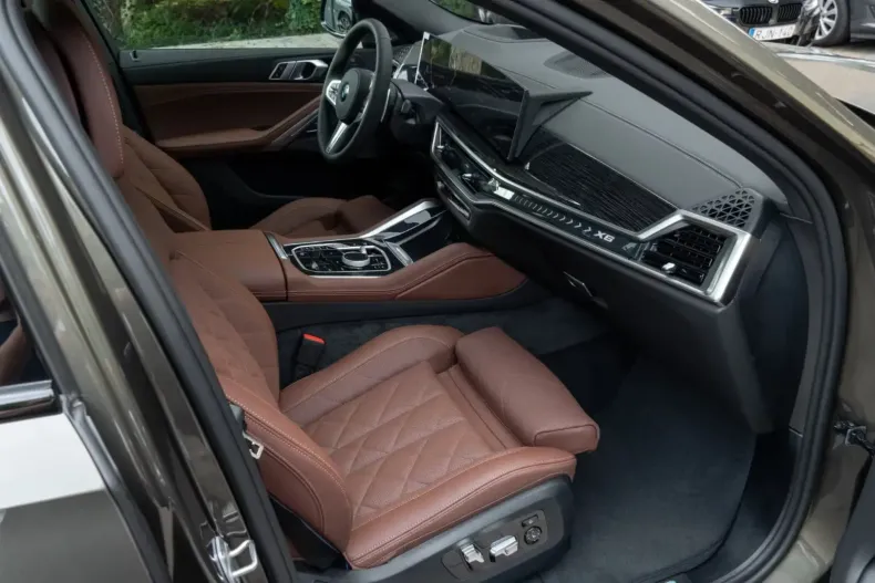 BMW X6 din 2025 cu 9.900 km - oferta BMW142200 - foto 6