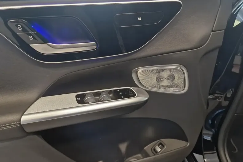 Mercedes-Benz GLC 220 din 2023 cu 53.167 km - oferta MER142201 - foto 14