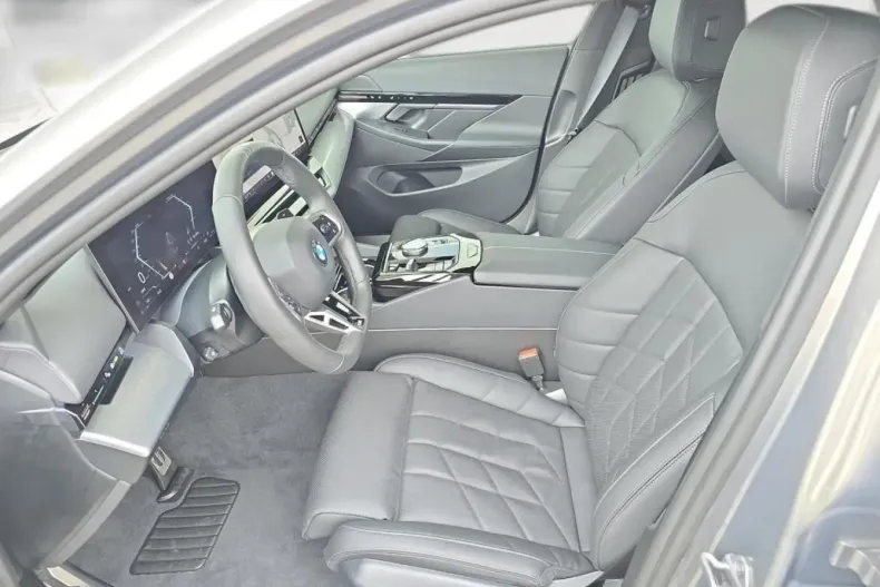 BMW 520 din 2024 cu 10.169 km - oferta BMW142204 - foto 12