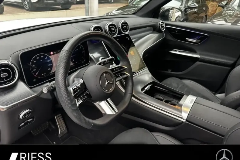 Mercedes-Benz GLC 220 din 2024 cu 14.147 km - oferta MER142210 - foto 13