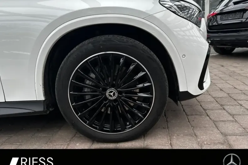 Mercedes-Benz GLC 220 din 2024 cu 14.147 km - oferta MER142210 - foto 18