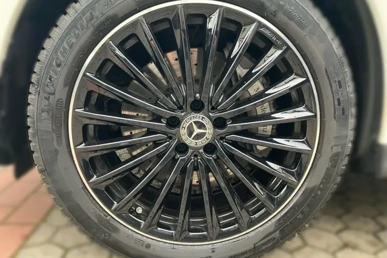 Mercedes-Benz GLC 200 din 2023 cu 17.612 km - oferta MER142211 - foto 4