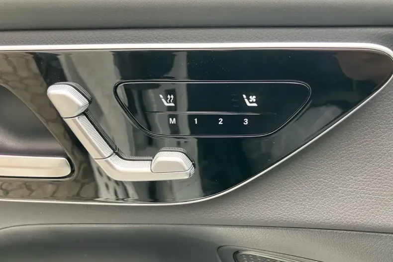 Mercedes-Benz GLC 200 din 2023 cu 17.612 km - oferta MER142211 - foto 12