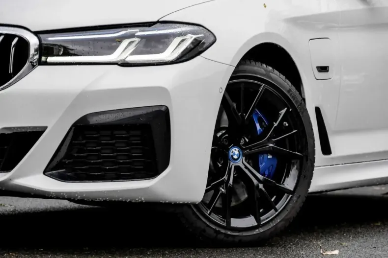 BMW 545 din 2021 cu 74.589 km - oferta BMW142212 - foto 3