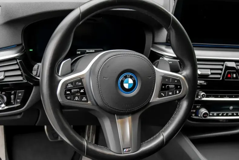 BMW 545 din 2021 cu 74.589 km - oferta BMW142212 - foto 4