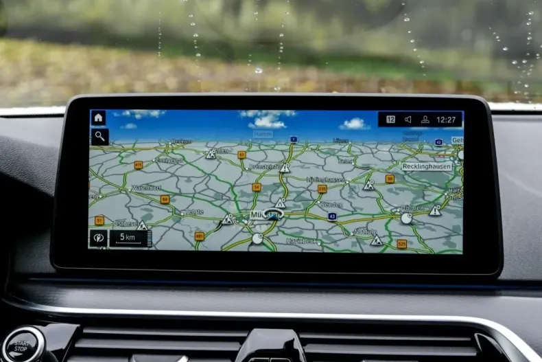 BMW 545 din 2021 cu 74.589 km - oferta BMW142212 - foto 9