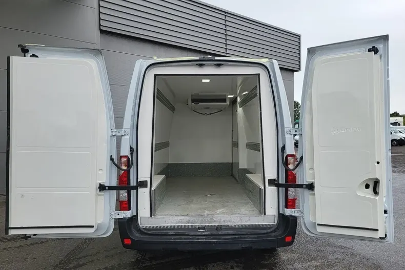 Renault Master din 2024 cu 15.073 km - oferta REN142226 - foto 4