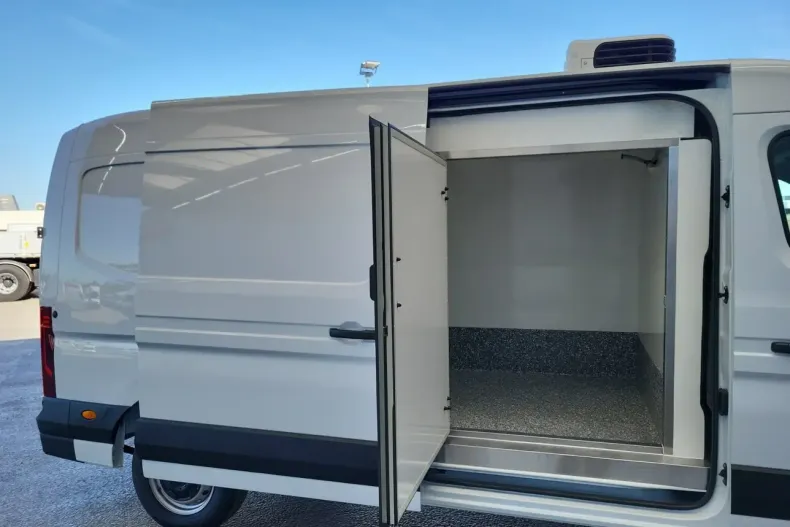 Renault Master din 2024 cu 125 km - oferta REN142228 - foto 3