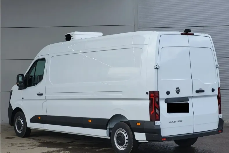 Renault Master din 2024 cu 174 km - oferta REN142232 - foto 3