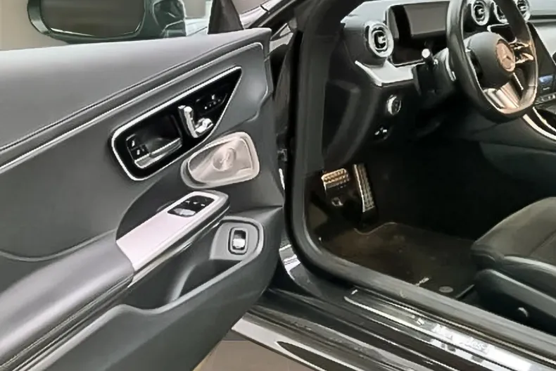 Mercedes-Benz CLE din 2024 cu 16.500 km - oferta MER142260 - foto 7