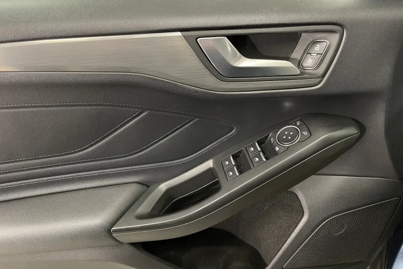 Ford Focus din 2020 cu 71.287 km - oferta FOR142263 - foto 25