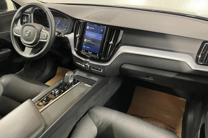 Volvo XC60 din 2021 cu 136.886 km - oferta VOL142266 - foto 8