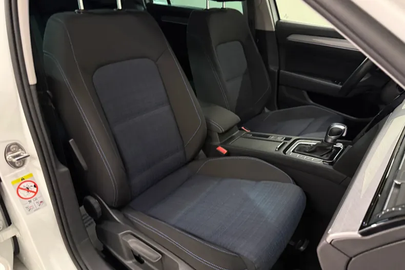 Volkswagen Passat din 2021 cu 129.813 km - oferta VOL142267 - foto 10