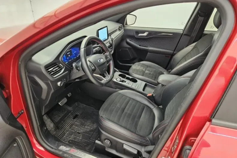 Ford Kuga din 2020 cu 76.085 km - oferta FOR142273 - foto 9