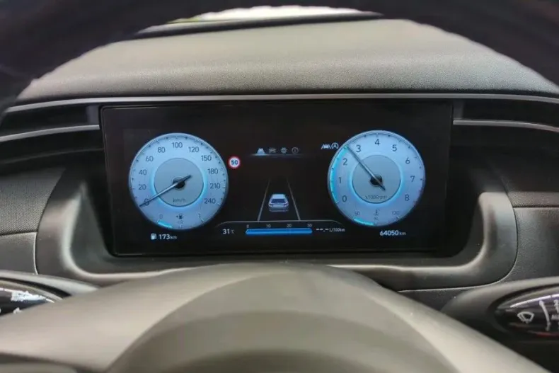 Hyundai TUCSON din 2021 cu 64.050 km - oferta HYU142274 - foto 4