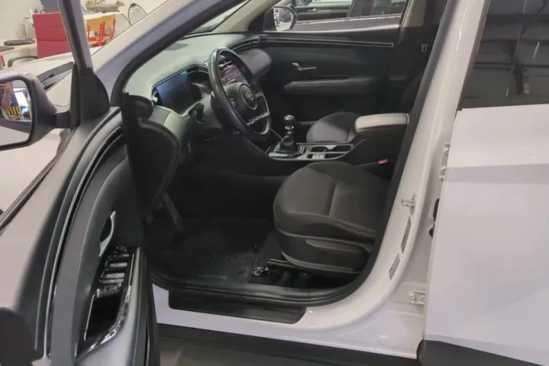 Hyundai TUCSON din 2021 cu 64.050 km - oferta HYU142274 - foto 8