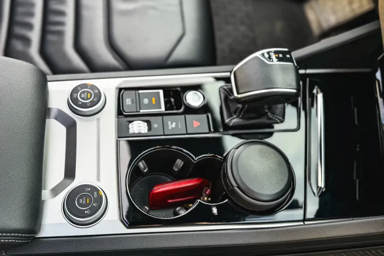 Volkswagen Touareg din 2023 cu 35.820 km - oferta VOL142287 - foto 15