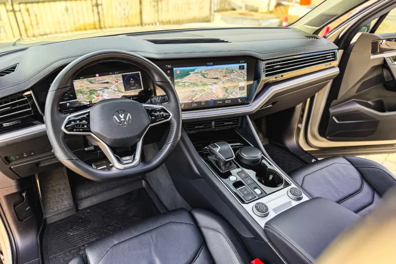Volkswagen Touareg din 2023 cu 35.820 km - oferta VOL142287 - foto 23